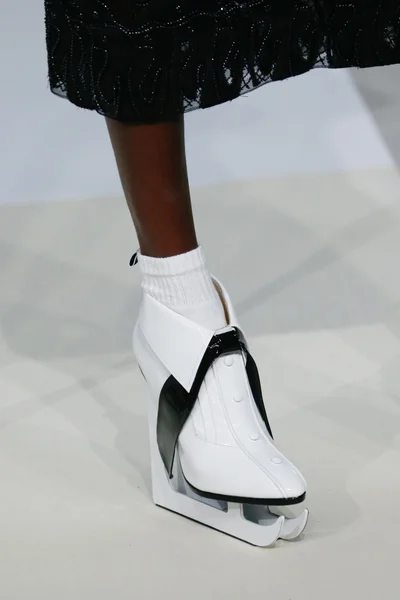Look 200
